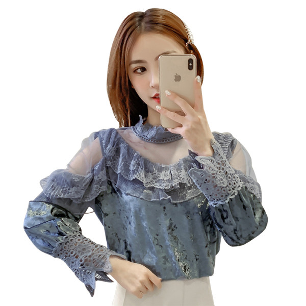 Női bársony blúz kék és bézs színben, hosszú ujjal és csipkével