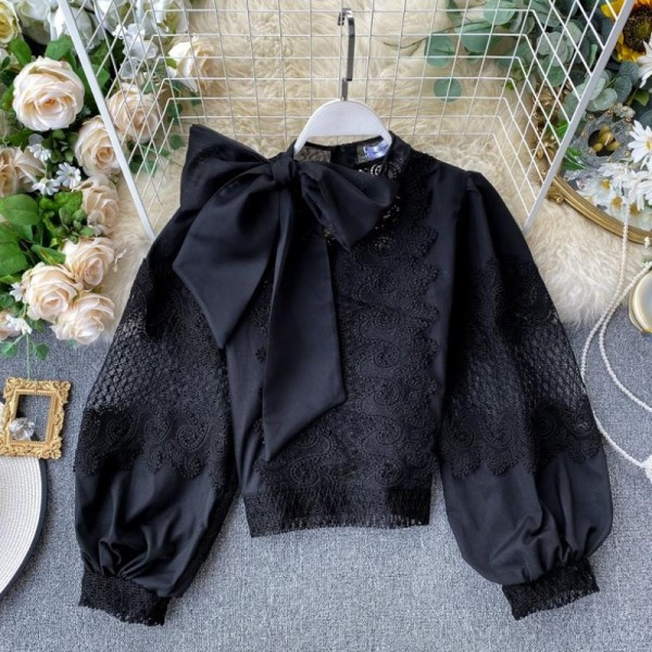 Új modell női blúz csipkével és szalaggal, fehér és fekete színben