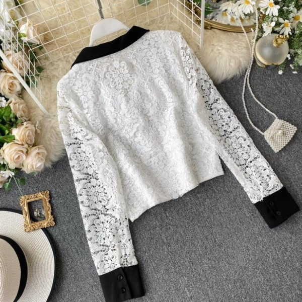 Νέο μοντέλο γυναικεία μπλούζα με δαντέλα με κλασικό κολάρο και κουμπιά σε λευκό και μαύρο χρώμα