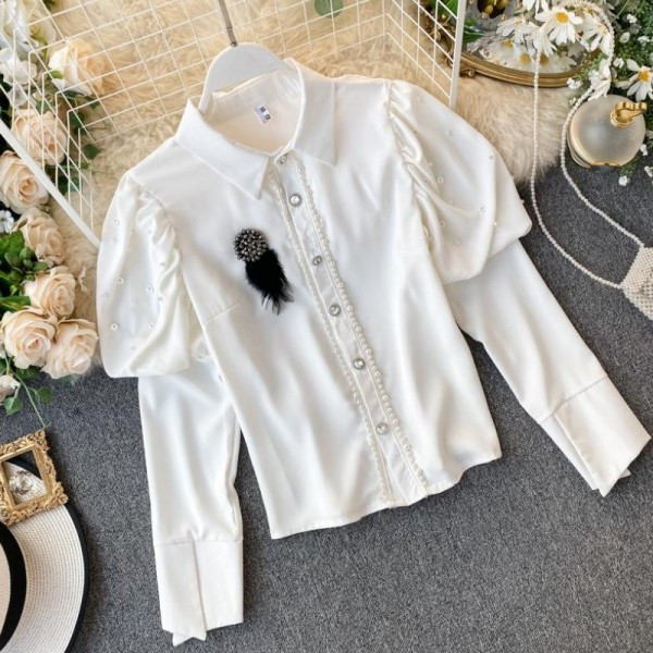 Új modell női blúz klasszikus gallérral és gombokkal fehér és fekete színben