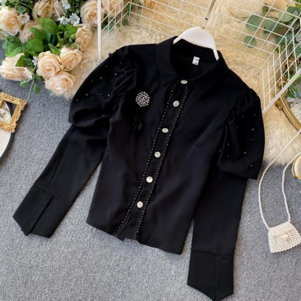 Új modell női blúz klasszikus gallérral és gombokkal fehér és fekete színben