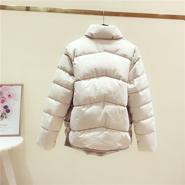 Geaca de iarna de dama lungime standard in alb si negru