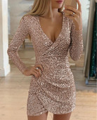 Modern rövid ruha mély V-nyakú bordó, ezüst, arany és fekete színnel