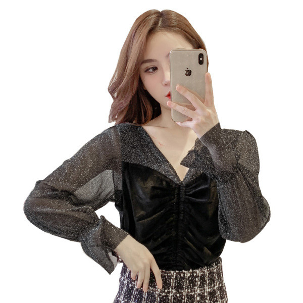 Modern női blúz fekete és bézs színben bársonnyal és nyakkendővel