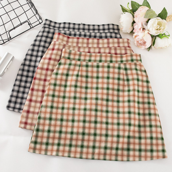Retro stílusú kockás rövid szoknya három színben, magas derékkal