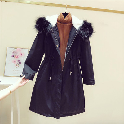 Női téli kabát hosszú modell, deréknál és a kapucninál csatlakozóval, bézs, fekete és zöld színben