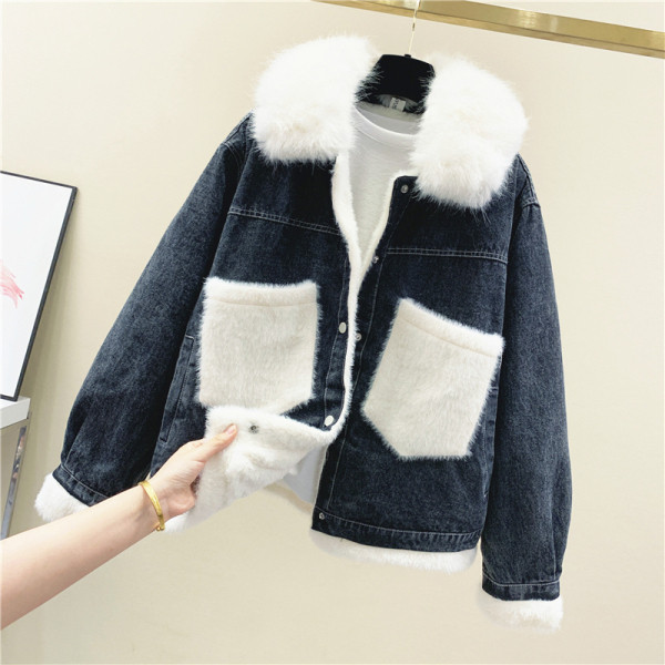 Női őszi farmerdzseki, fekete-kék pehelyzsebekkel