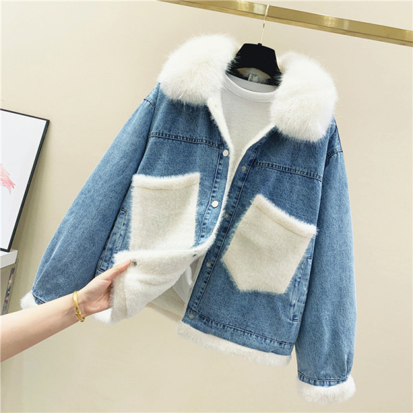 Női őszi farmerdzseki, fekete-kék pehelyzsebekkel