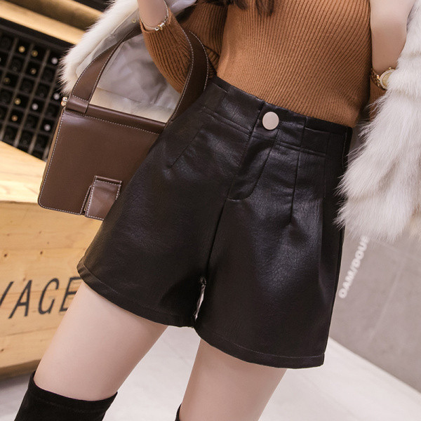 Öko bőrből készült női rövidnadrág fekete és barna színben, magas derékkal
