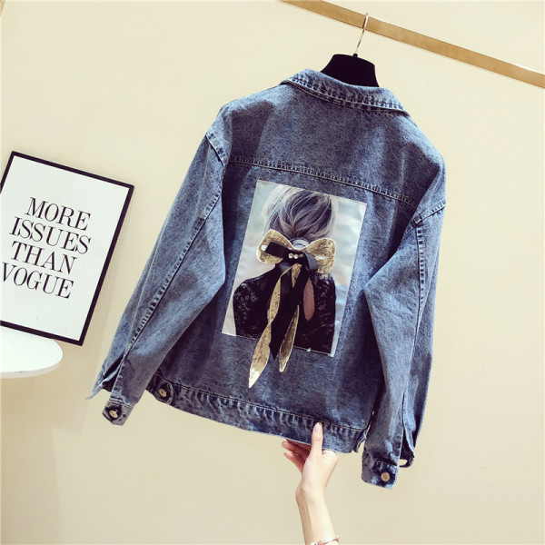 Női farmerdzseki színes rátéttel a hátán kék színben