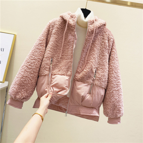Jachetă de puf de damă modernă nouă, cu inscripție pe spate și glugă în culorile roz, bej și maro