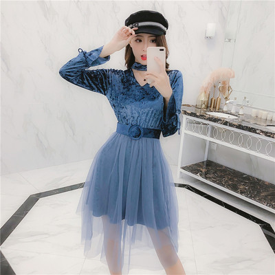 Γυναικείο βελούδινο φόρεμα σε ροζ, μπλε και μαύρο χρώμα με ζώνη και τούλι