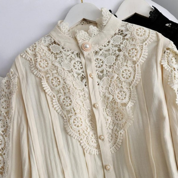 Új modell női ing alacsony gallérral, gombokkal és csipkével fehér, fekete és bézs színben - retro stílusban