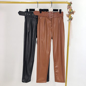 Pantaloni moderni de dama cu talie inalta si curea din piele ecologica de culoare maro si negru