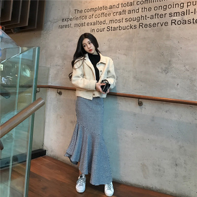 Μακρύ γυναικεία φούστα ασύμμετρομοντέλο σε μαύρο και άσπρο χρώμα