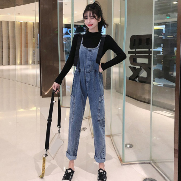 Új modell farmer overál zsebekkel és derékban megkötővel, kék színben