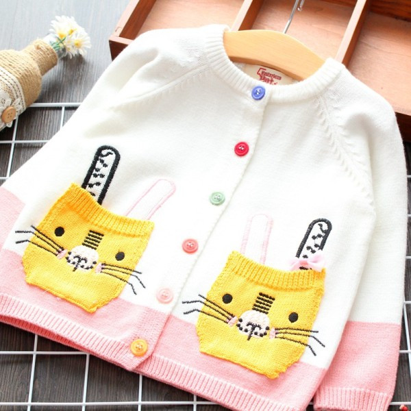 Új modell gyerekkardigán színes gombokkal és fehér hímzéssel lányoknak