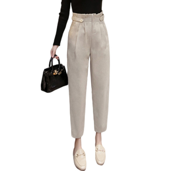 Női alkalmi nadrág fekete és bézs színben, zsebekkel és magas derékkal