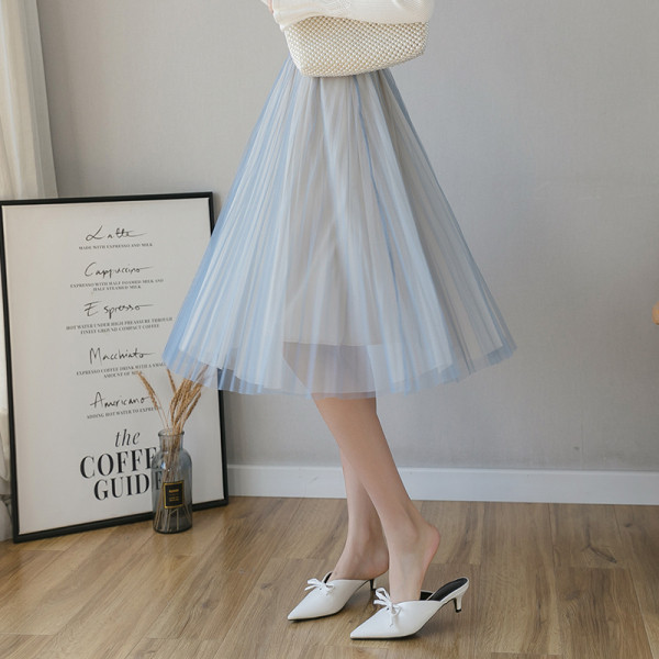 Redős női szoknya szürke, kék és rózsaszín színben, tüllel és magas derékkal