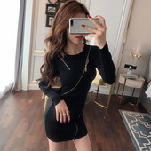 Modern testhezálló rövid ruha kék és fekete cipzárral