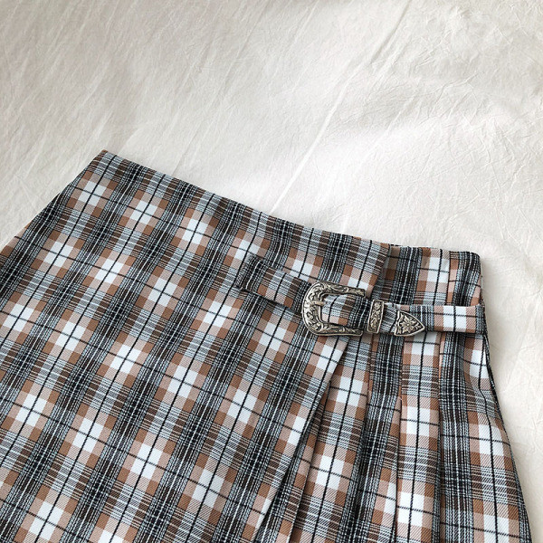 Καρό γυναικεία φούστα σε γκρι και κόκκινο χρώμα με υψηλή μέση