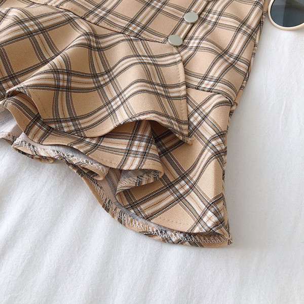 Kockás női szoknya narancssárga, bézs és rózsaszín színben, gombokkal és magas derékkal