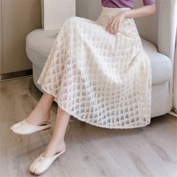 Új modell női szoknya magas derékkal, fekete-fehér színben - A vonalú