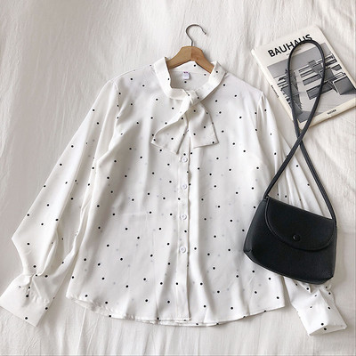 Μοντέρνο γυναικείο πουκάμισο σε πέντε χρώματα με κορδέλα και φαρδιά μανίκια