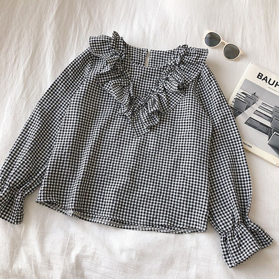 Cămașă modernă de damă în roșu și negru, cu decolteu rotund și bucle