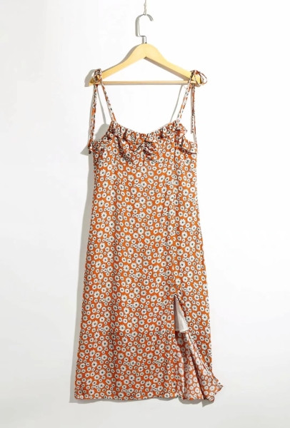 Γυναικείο καλοκαιρινό φόρεμα με βολάν και λεπτό ιμάντα ώμου σε πορτοκαλί χρώμα 