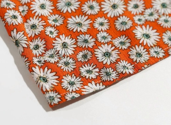 Γυναικείο καλοκαιρινό φόρεμα με βολάν και λεπτό ιμάντα ώμου σε πορτοκαλί χρώμα 