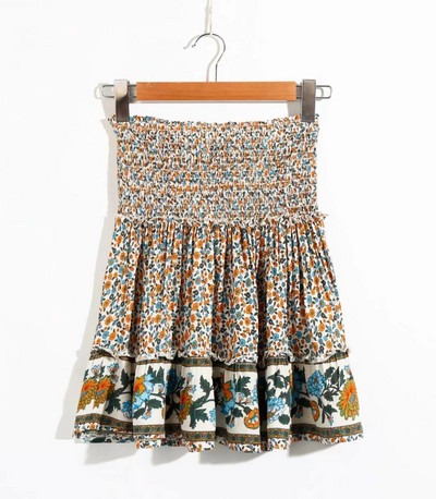 Γυναικεία φούστα με ελαστική μέση σε λευκόχρώμα με floral σχέδιο