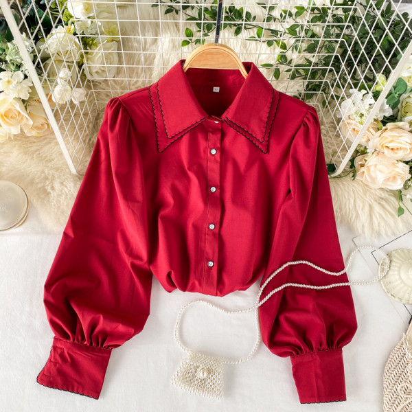 Stílusos női ing széles ujjal és klasszikus gallérral piros, fekete és bézs színben