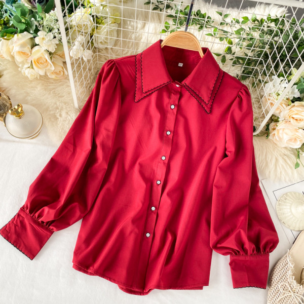 Stílusos női ing széles ujjal és klasszikus gallérral piros, fekete és bézs színben