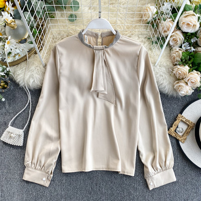 Modern női ing hosszú ujjal és alacsony gallérral zöld, bézs, bordó, rózsaszín, fehér és fekete színben