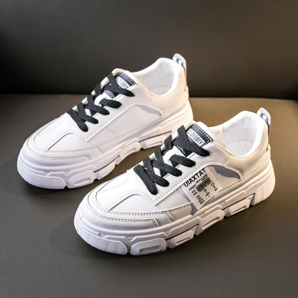 Női alkalmi tornacipő durva talppal, zöld és fekete fűzővel