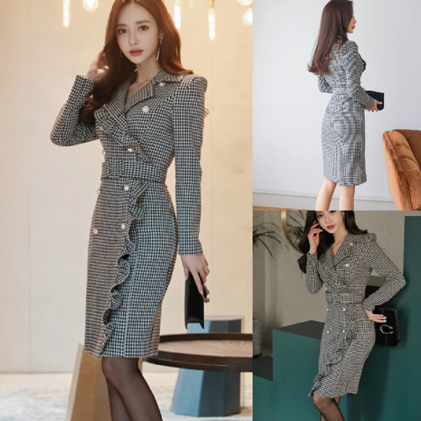 Stílusos női kockás ruha gombokkal, hosszú ujjakkal és spitz nyakkivágással