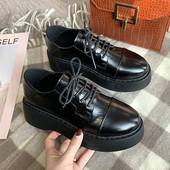 Pantofi de dama din piele cu talpa inalta de culoare neagra