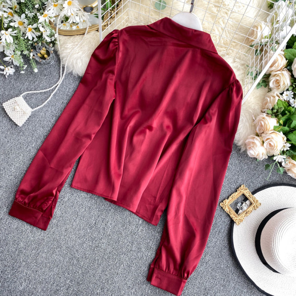 Modern női ing csipkével és rojtokkal, zöld, fehér, piros és zöld színben