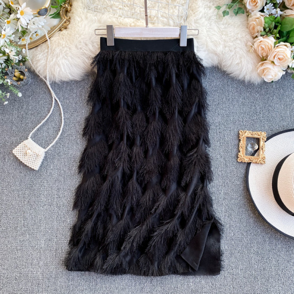 Hosszú női szoknya rojtokkal, magas derékkal, fehér és fekete színben