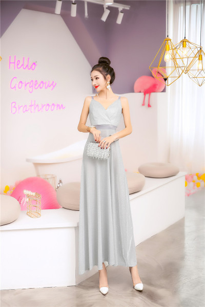 Rochie eleganta de dama cu bretele subtiri in auriu si argintiu