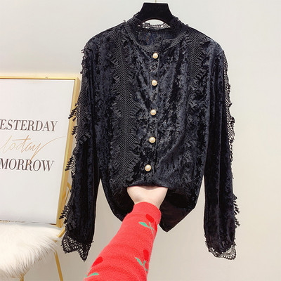 Stílusos női bársony és csipke ing fekete, fehér és bézs gombokkal