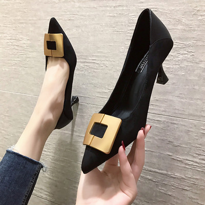 Γυναικείες μπότες μυτερό μοντέλο σε μαύρο, μπεζ και γκρι χρώμα