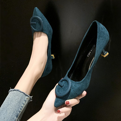 Stílusos női cipő hegyes modell fekete, zöld és bézs színben