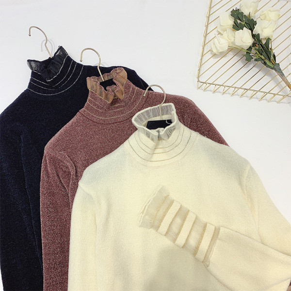 Női bársony pulóver magas gallérral, fehér, fekete és barna színben