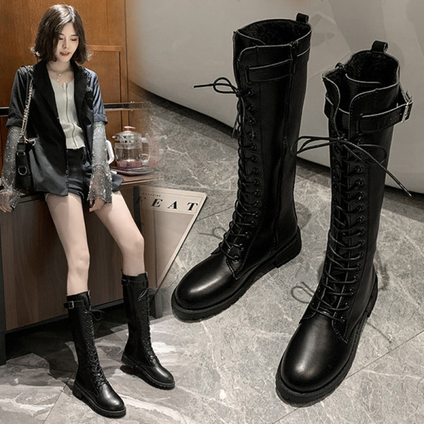 Έκο δερμάτινες γυναικείες μπότες με κορδόνια και ίσια σόλα σε μαύρο χρώμα