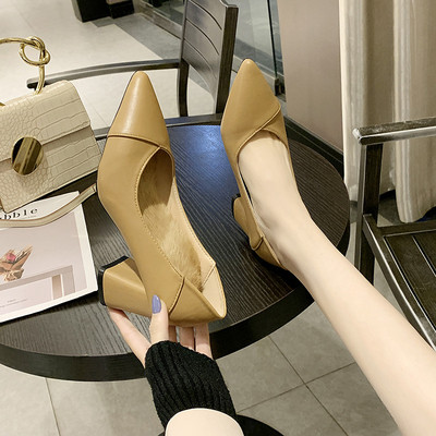 Női bőr cipő hegyes modell puha béléssel barna és fekete színben