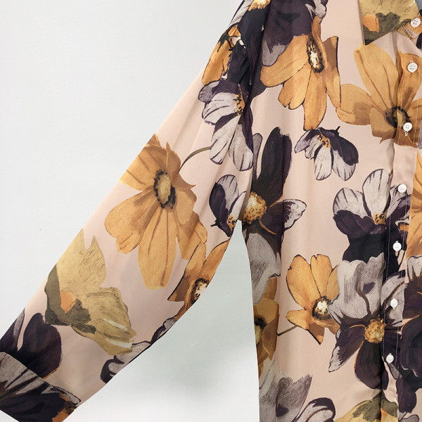 Alkalmi női ing egyenes modell virágmintával