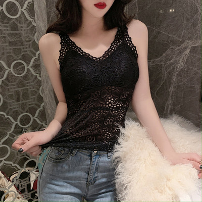 Μοντέρνο γυναικείο δαντελένιο αμάνικο με φαρδιές λωρίδες λευκού, μπεζ και μαύρο χρώμα