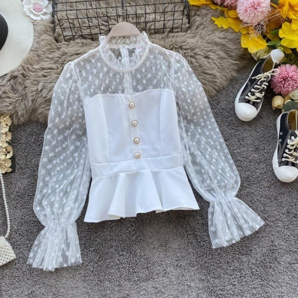 Bluză de damă elegantă cu mâneci lotus și nasturi în alb-negru